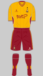 bradford city 2010-11 home strip