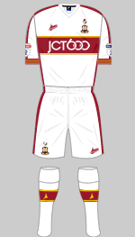 bradford city 2017-18 3rd kit